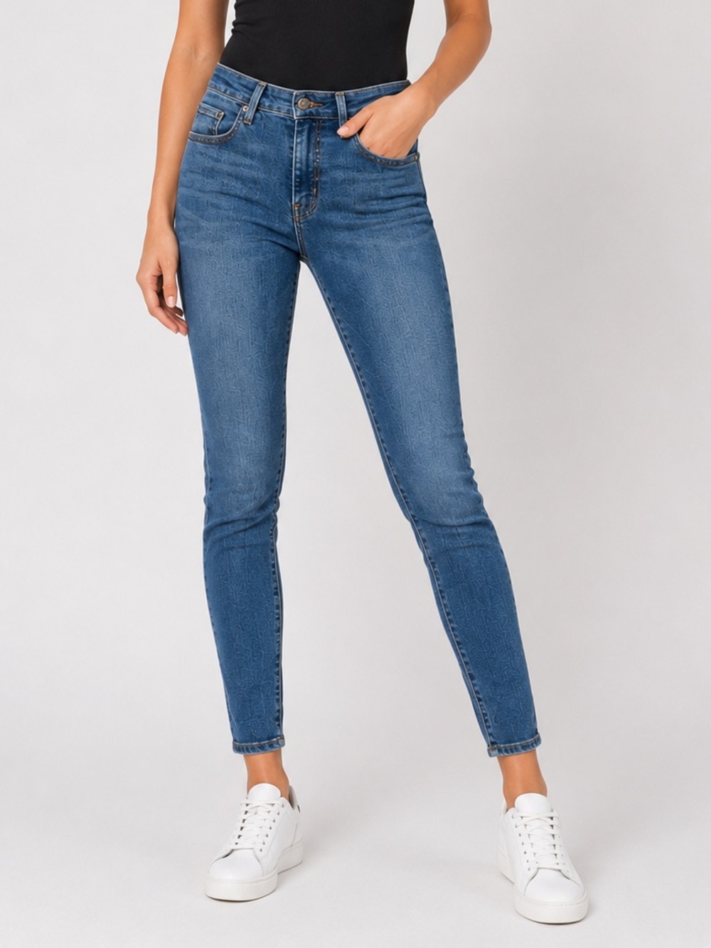 Levi’s 721 High Rise Skinny Jeans Dark Wash Blue Size 27 EUC Stretch